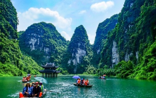 Bai Dinh- Trang An Full Day Tour